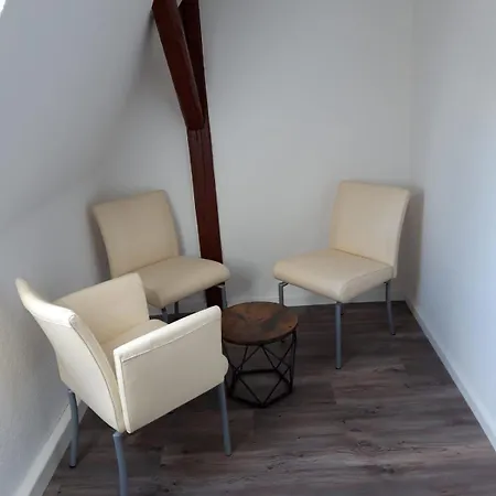 Seyfarthrooms - Monteurwohnung 7 - Voll Ausgestattet, 2 Schlafzimmer, Wlan Inklusive