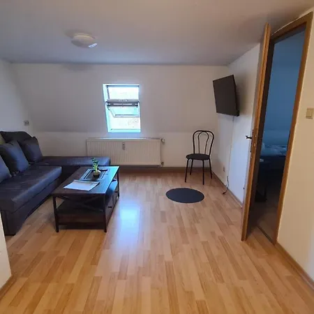 Seyfarthrooms - Monteurwohnung 7 - Voll Ausgestattet, 2 Schlafzimmer, Wlan Inklusive